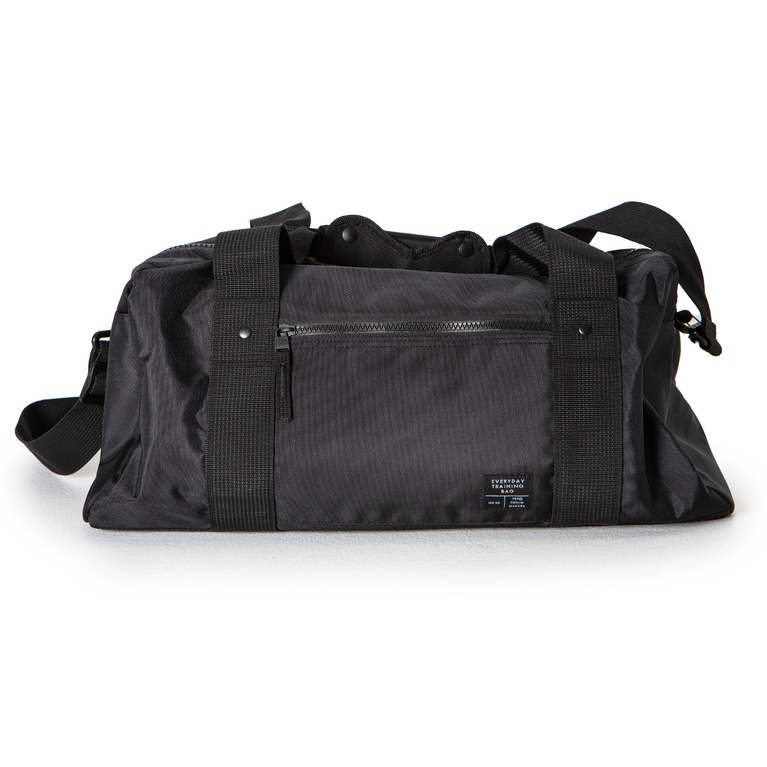 Treenilaukku "Training bag" Treenilaukku "Training bag"